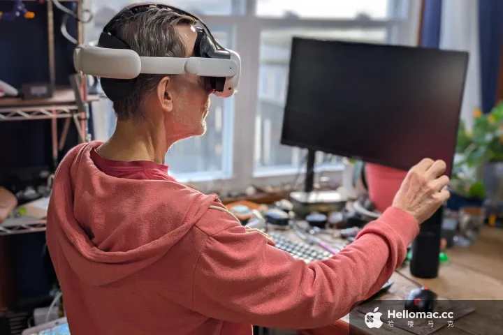 2025年：虚拟现实头戴设备的突破之年与激烈竞争格局