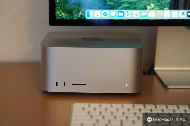 硬件帝国的独孤求败，与AI赛道的迷途羔羊：苹果的智能基因突变