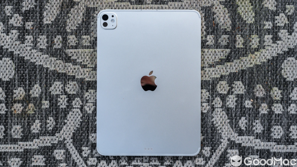 Apple iPad Pro (M5, 2025) 深度评测：性能怪兽的进化与局限